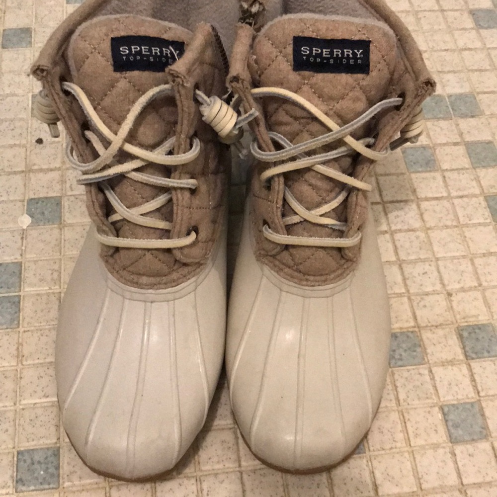 Tan quilted sperry duck boots women size 8